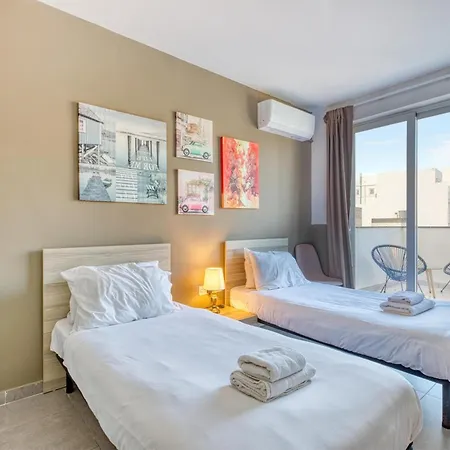 Spacious 5br With Private Terrace And Ensuite