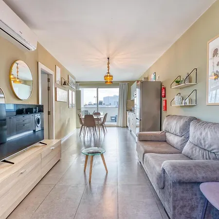 Spacious 5br With Private Terrace And Ensuite * Gwardamanga