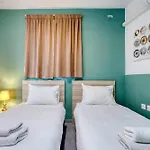 Daire Spacious 5br With Private Terrace And Ensuite *
