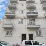 Spacious 5br With Private Terrace And Ensuite *