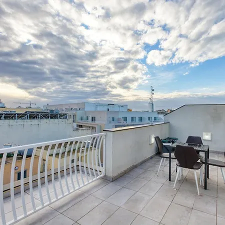 Spacious 5br With Private Terrace And Ensuite Lägenhet Tal Guardamangia